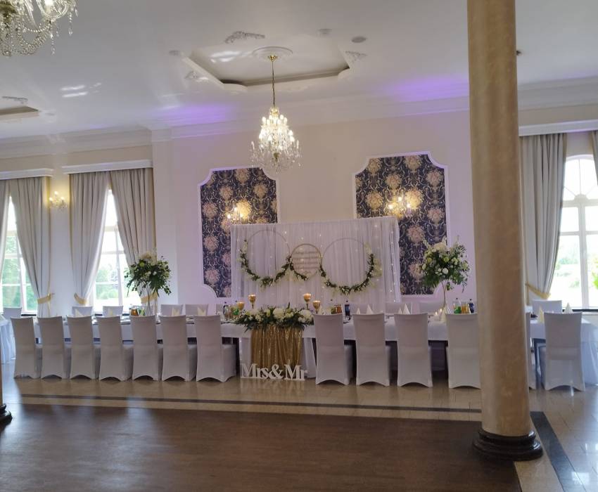 Crystal banquet room